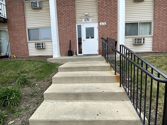 3rd image of 670 Marilyn Ave APT 204