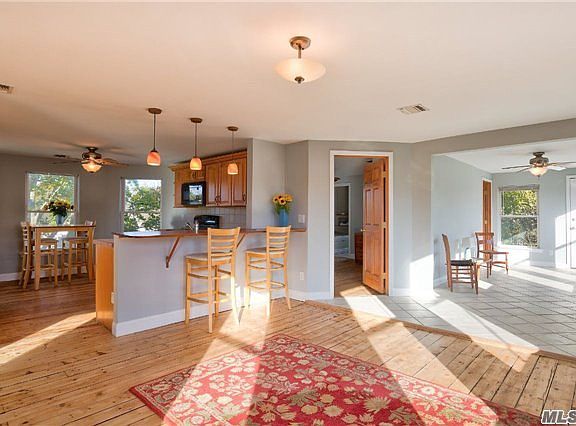 2nd image of 326 6th St #2
