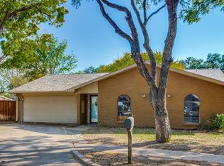 4102 Foxmoor Ct, Arlington, TX 76016
