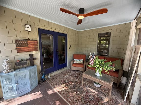 5th image of 607 Ridgewood Manor Dr