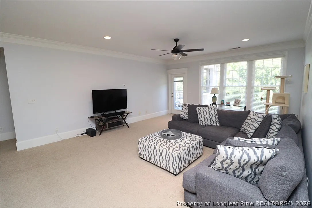 2 bed, 2.5 bath, 1369 sqft, $1,575 — Photo 4