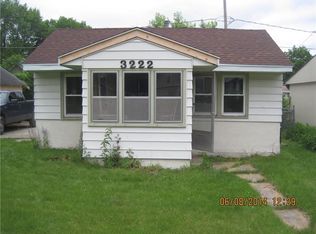 3222 E 8th St, Des Moines, IA 50316