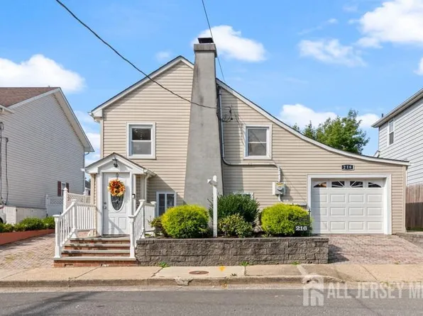 216 S 14th Ave, Manville, NJ 08835