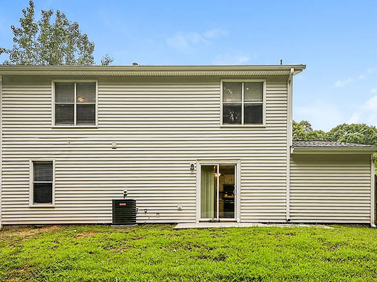 1612 Picadilly Ct NE — Photo 16