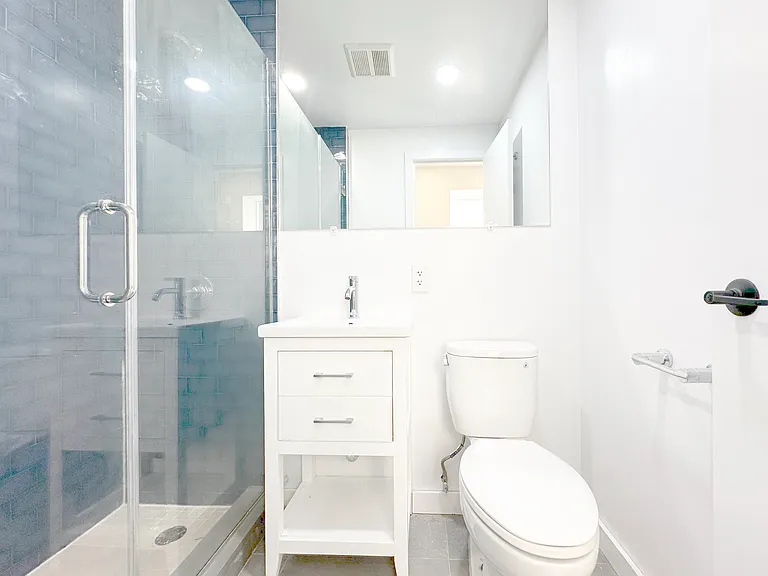 1642 Putnam Ave #3G — Photo 6