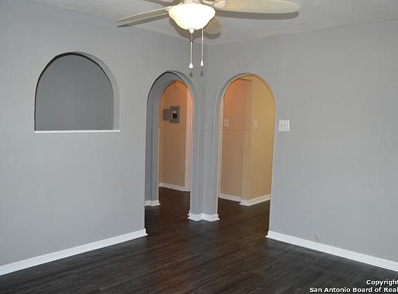 4th image of 350 Rosebud Ln