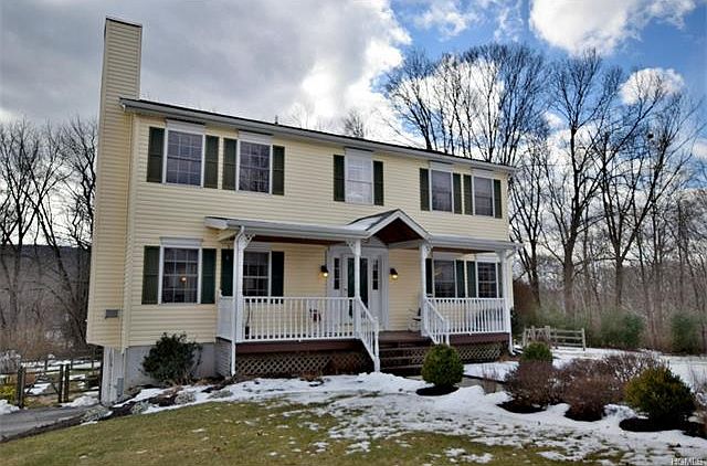 1st image of 9 Emily Ct