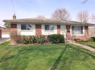26255 Patricia Ave, Warren, MI 48091