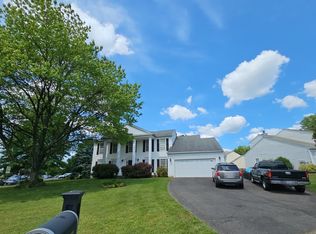 9518 Oakenshaw Dr, Manassas, VA 20110