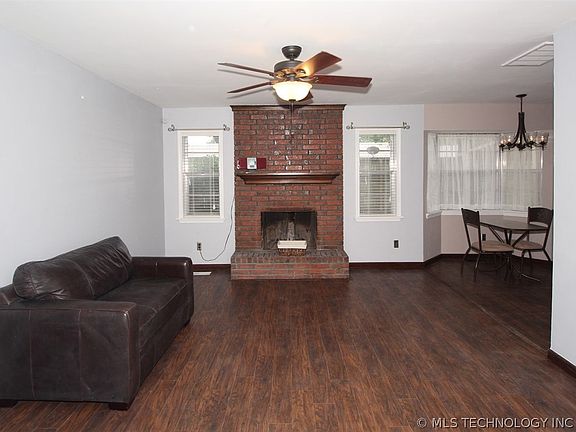 4th image of 410 E 22nd St