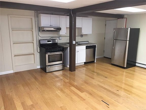 2nd image of 58 60 Taft Ave #Gw