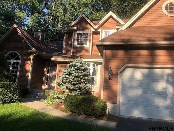 2nd image of 43 Cobble Hill Dr