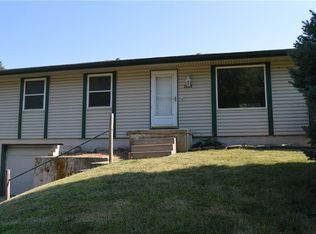 3006 County Line Rd, Saint Joseph, MO 64506