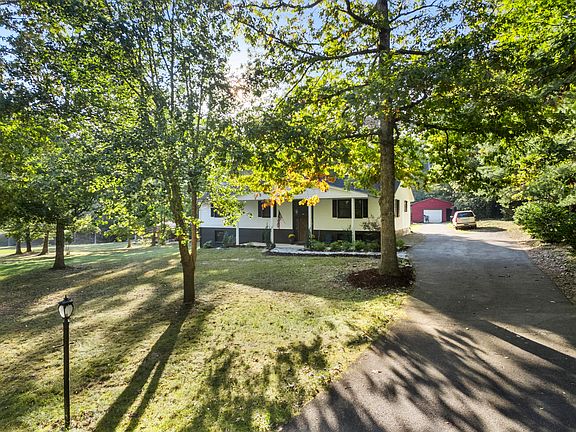 4th image of 3863 Fox Hollow Rd