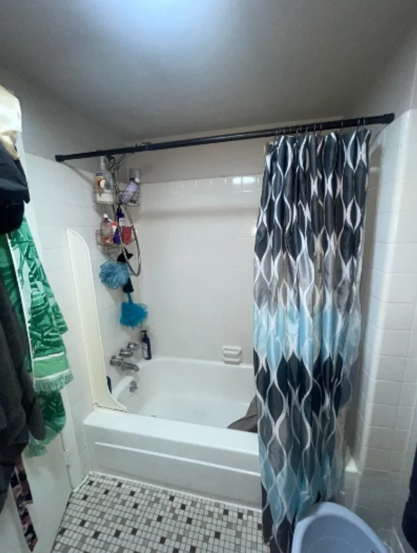 105 Lincoln Street — Photo 3
