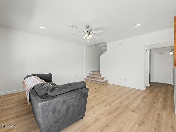 4th image of 13222 E Alley Spring Dr