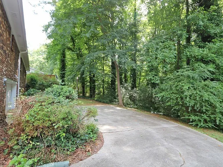 4215 Fawn Ln SE — Photo 24