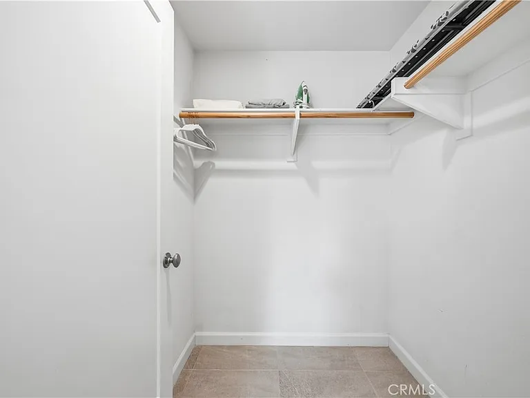 197 Augustine — Photo 42