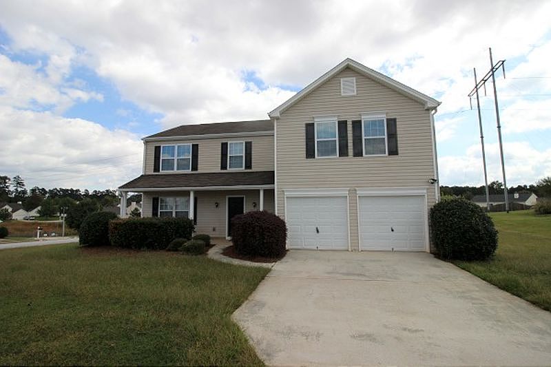 1st image of 608 Stonecrest Dr