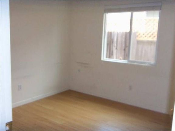 4th image of 9269 Sierra River Dr