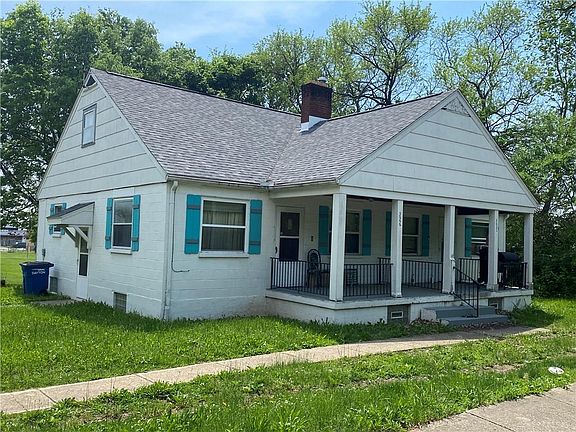 5th image of 3000 W Hillcrest Ave
