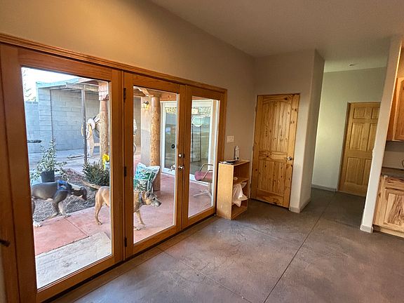 4th image of 206 Girard Blvd SE #2