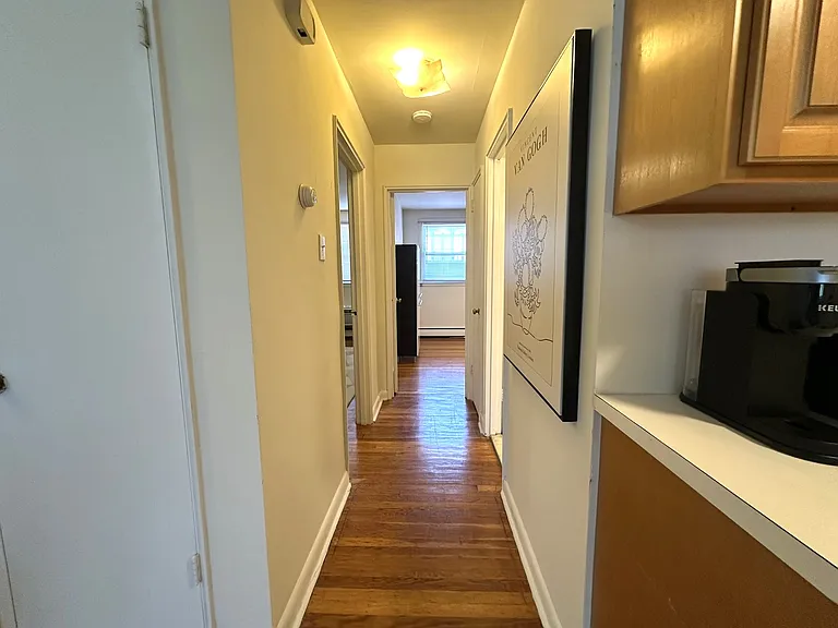 570 N 23rd St — Photo 20