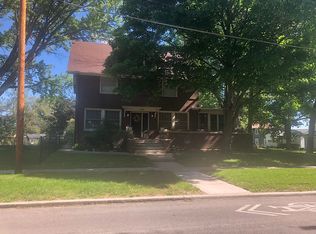 3925 5th Ave, Moline, IL 61265