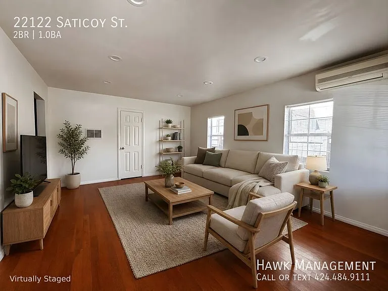 22122 Saticoy St — Photo 9