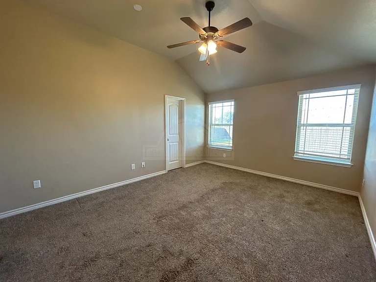 2109 Martin Luther King Jr Blvd — Photo 27
