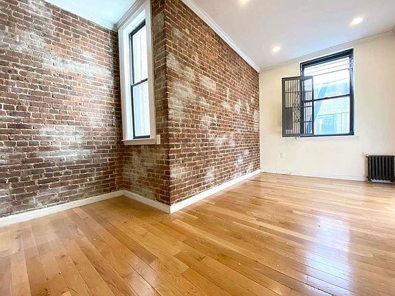 3rd image of 216 W 16th St APT 9