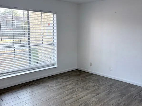 6200 W Tidwell Rd, Houston, TX