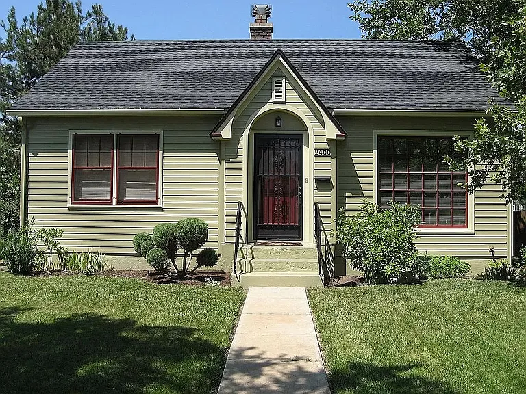 2400 W Idaho St — Photo 1