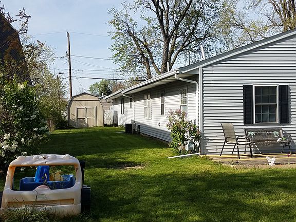 3rd image of 310 Venice Dr