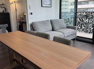 55 Charles St E #2612, Toronto, ON M4Y 0J1