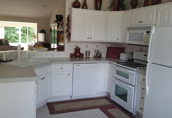 5th image of 1733 Sanderling Ct NE