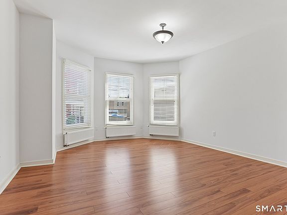 3rd image of 2 Coit Street #2