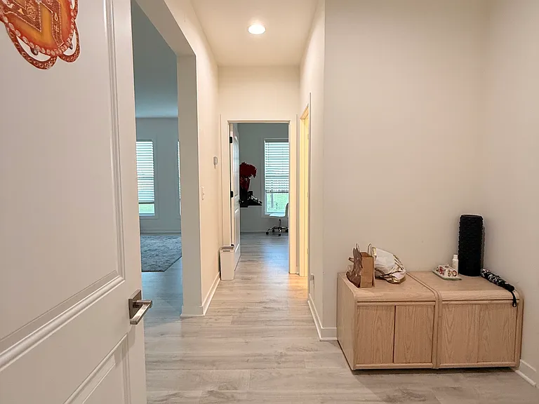 5551 Brompton Dr — Photo 10