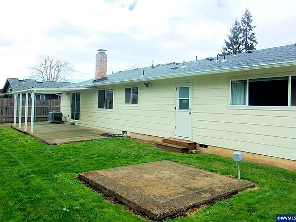 4th image of 2168 Aldine Dr NE