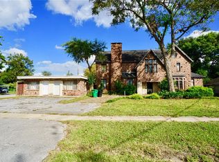 5020 Robertson St #3, Houston, TX 77009