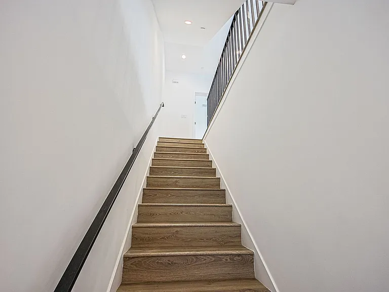 5233 Satsuma Ave — Photo 23