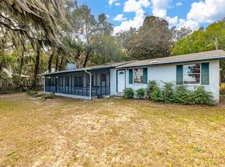 1207 Lewis Ln NE, Townsend, GA 31331