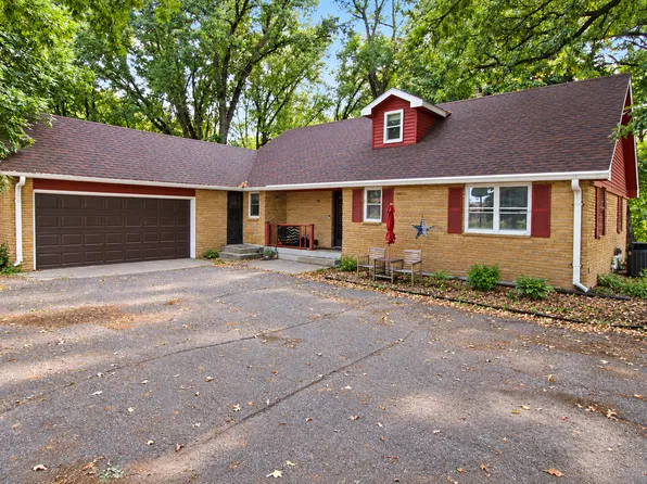 543 5th Ave NE, Melrose, MN 56352