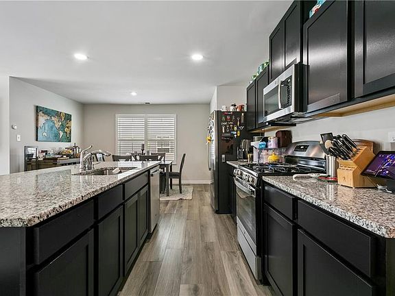 4th image of 206 Lorraine Dr