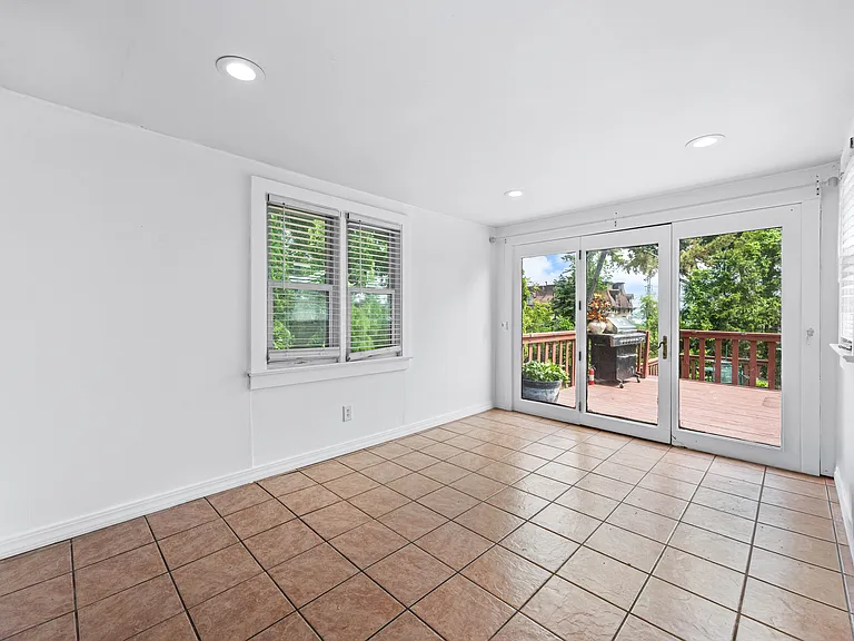9 Hillside Ave #1 — Photo 12