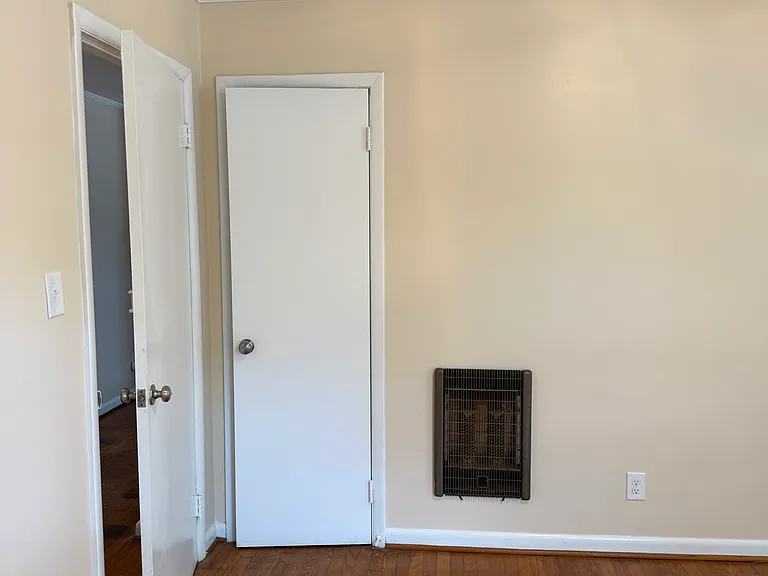 1111 N Main St — Photo 9