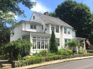 402 Linden St, Jenkintown, PA 19046