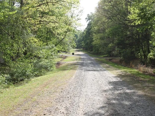 Austin Traphill Rd, Elkin, NC 28621