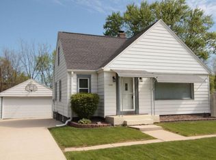 12506 W Park Ave, New Berlin, WI 53151