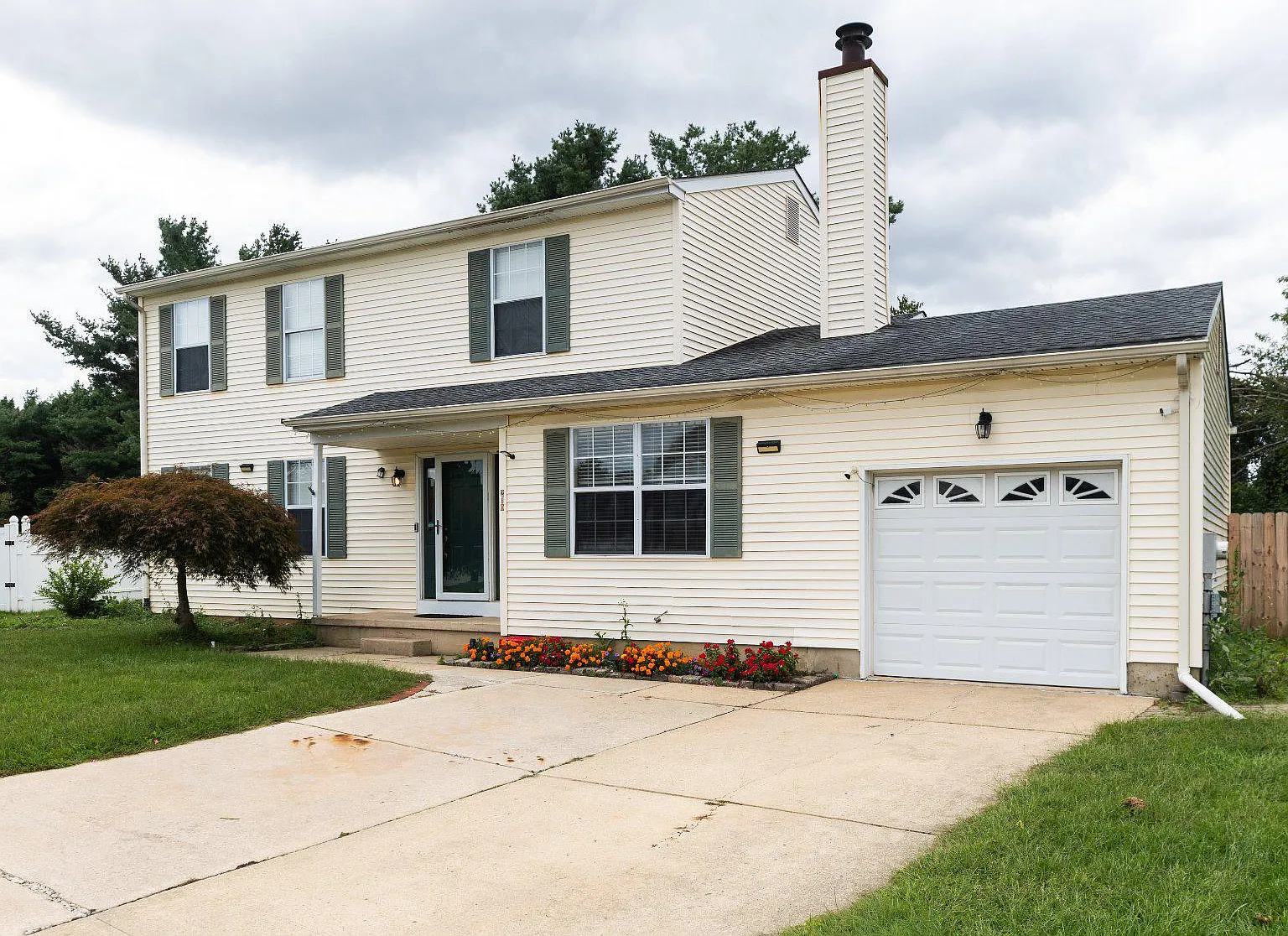 3 bed, 2.5 bath, 2125 sqft, $2,650 — Photo 4